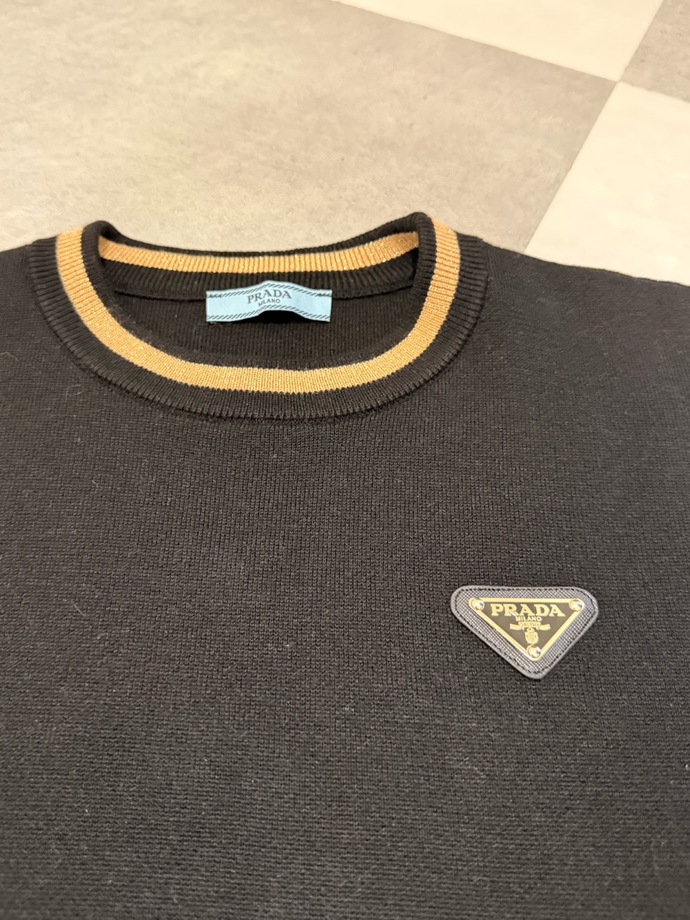 Crewneck sweater - Picture 6 of 8
